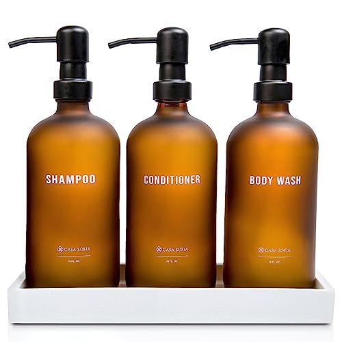 Casa Sofia Shampoo- und Spülungsspender (Set mit 89,6 ml) – Duschseifenflaschen, nachfüllbarer Körperwaschspender mit Pumpe, moderner, mattierter bernsteinfarbener Glasflasche und Tablett von Casa Sofia