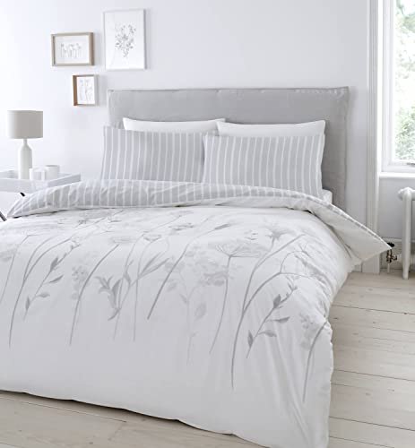 Catherine Lansfield Meadowsweet Floral 135 x 200 cm Duvet Cover and 1 80 x 80 cm Pillowcase White/Grey von Catherine Lansfield