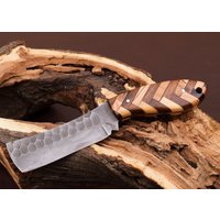Personalisiertes Geschmiedetes Damaskus Stahl Jagd Stier Messer Kommt Mit Echtlederscheide von CloudyskyGoods