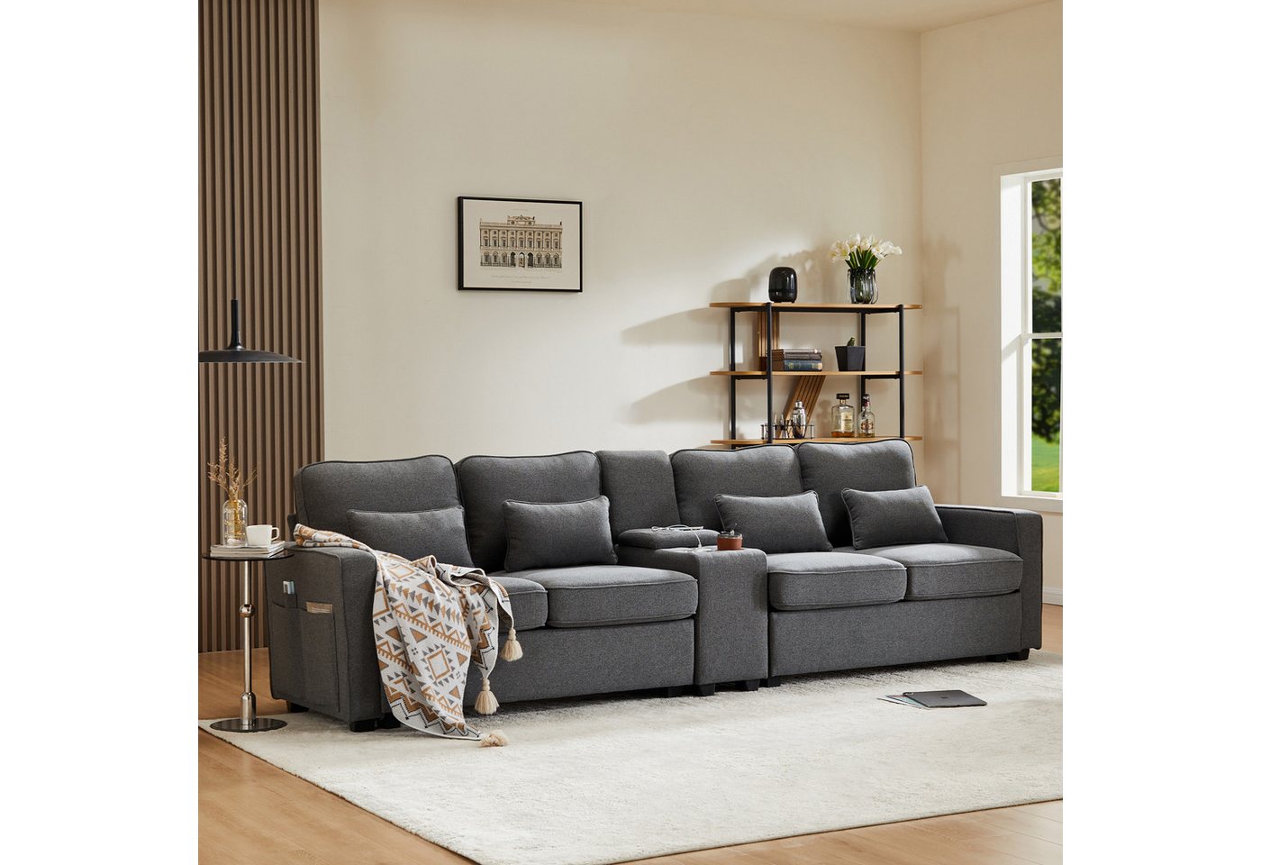 DOPWii 4-Sitzer 4 Sitzer Sofa aus Leinenstoff mit Konsole,Armlehnentaschen,4 Kissen, 2 Getränkehaltern,2 USB Anschlüssen zum Aufladen mit Kabel von DOPWii