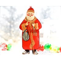 Vintage Große Dose Weihnachtsmann Ornament - Santas Suits Holiday, Christmas, Xmas Artikelnummer 00033536 von DansandAdiHomeDecor