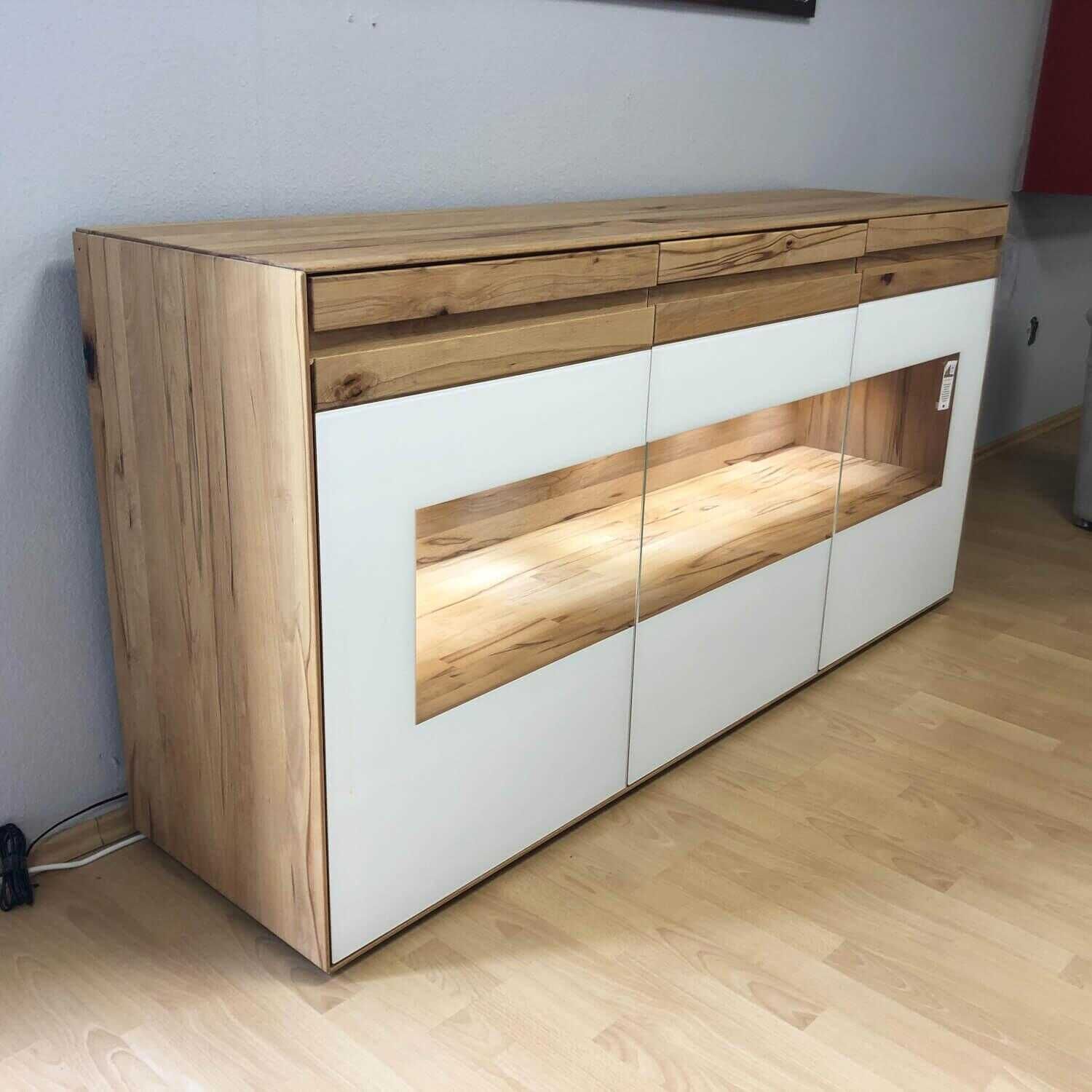 Sideboard EM Costa Astbuche Massiv Naturbelassen Geölt Glaselemente Weiß Lackier... von Decker