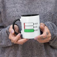 Mama Und Papa Schwache Batterie Gegen Baby Volle Batterie, Vater Niedliche/Lustige Kaffeetasse | 11 Oder 15 Unzen - Schönes von DesignsByPascal