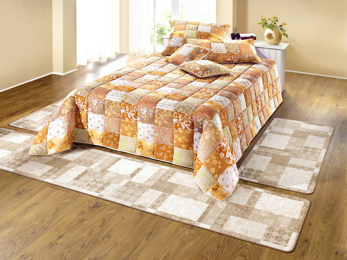 Tagesdecken und Kissenbezüge in Patchwork-Optik aus Baumwolle, Größe 916 (für franz. Bett, 220x250 cm), Beige von Dreams