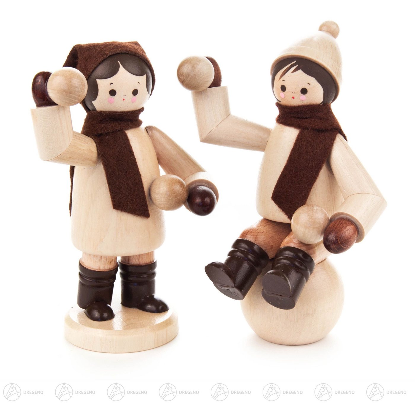 Dregeno Erzgebirge Weihnachtsfigur Miniatur Schneeballschlacht groß natur (2) Höhe ca 12 cm NEU, mit Schneebällen und einer großen Schneekugel von Dregeno Erzgebirge