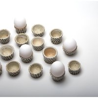Kleine Eierbecher Schwarz Weiß, Einzigartige Eierbecher, Handgemachte Bauernhaus Stil Keramik Geschenk, Rustikale Cottage Töpfer, Polli Töpfe von EeliArtStudio