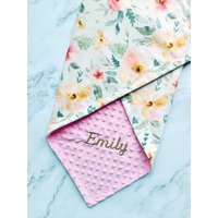 Florale Baby Decke Personalisiert Mädchen Neugeborenen Geschenk Benutzerdefinierten Namen Shower von EmblifeDesign