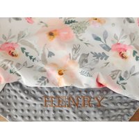 Personalisierte Baby Mädchen Decke Floral Babydecke Neugeborenen Geschenk Benutzerdefinierter Name Shower von EmblifeDesign
