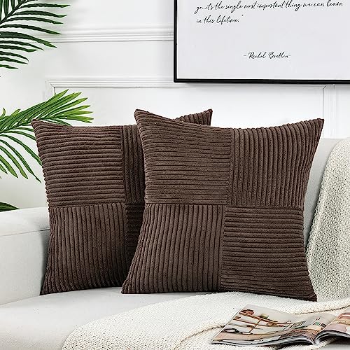 FDTERN 2er Set Boho Kordsamt Kissenbezug 45x45CM Dunkelbraun Einfarbig Flauschig Quadrat Kissenbezüge Kissenhülle Dekokissenbezug Sofakissen Dekokissen Deko für Sofa Schlafzimmer Wohnzimmer Balkon von FDTERN