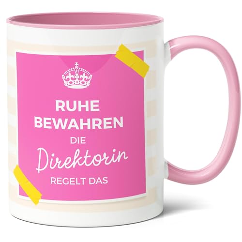 Direktorin Geschenk Kaffee-Tasse (330ml) - Prima Geschenkidee für Chefin zur Beförderung, Führungsposition oder Managerin - Ruhe bewahren, Direktorin regelts - Keramik (Rosa) von Facepot