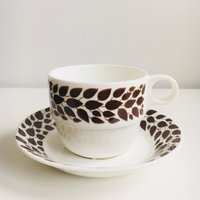 Seltene/Sammelwürdige Gustavsberg "Myrten" Handbedruckte Kaffeetasse Mit Untertasse, Entworfen Von Karin Bjorguist, 1970Er Jahre, Hergestellt in von FinnishVintageOasis