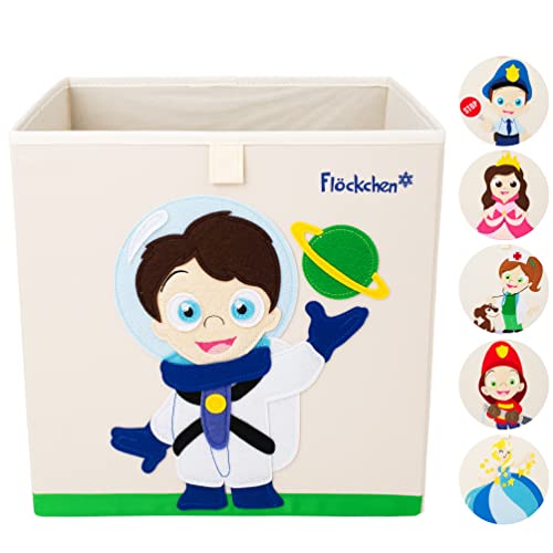 Flöckchen Kinder Aufbewahrungsbox | Premium Spielzeugkiste für Kinderzimmer I Spielzeug Box (33x33x33) bringt Ordnung ins Kallax Regal I Kinder Märchen Motiv (Ace der Astronaut) von Flöckchen