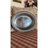 French Country Provence Rund Perlen Wilton Oval Zinn Platte Tablett von FrenchCountryGirl