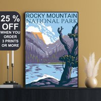 Rocky Mountain National Park Travel Poster, Colorado Vintage Retro Reiseposter, Loch Lake, Front Range, Print von FunnyStitchesCo