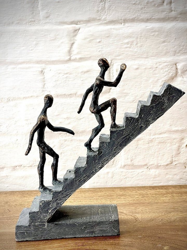 GILDE Dekoobjekt Moderne Kunst Skulptur Staircase Treppe Figuren Höhe 28cm Dekoration B von GILDE