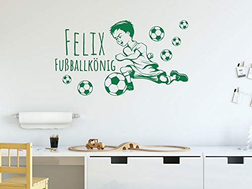 GRAZDesign Wandtattoo Fussball Name Kinderzimmer, Fussballer mit Namen, Fussballspieler mit Ball, personalisierte Fussball Geschenke Jungen für Jungs, 100x57cm, Lindgrün von GRAZDesign