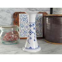 Vintage Kerzenständer Aus Porzellan/Blauweiß Strohblume Ziebelmuster von Gernewieder