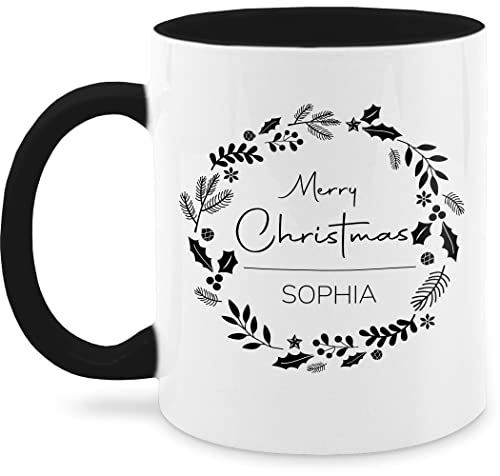 Tasse Tassen 325ml - Weihnachten Weihnachtstasse - Merry Christmas Wunschname - Kranz schwarz - 325 ml - Schwarz - personalisierte weihnachtstassen 2023 name 2022 zu weihnachtsmotiv und wunschtext von Geschenk mit Namen personalisiert by Shirtracer