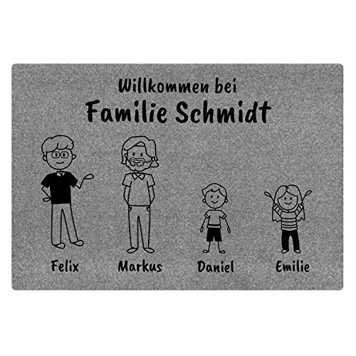 Geschenke 24 Fußmatte Comic Style grau (4 Figuren): Türmatte mit bis zu 6 Namen und unterschiedlichen Figuren - Herzlich Willkommen + Familienname, personalisiert für Innen- und Außenbereich von Geschenke 24