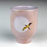 Holzgebrannte Tasse Mit Vögel von GilliattCeramics
