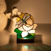 Libelle Glasmalerei Fenster Holz Kerzenhalter Benutzerdefinierte Blume Suncatcher Lotus Geschenke von GlassArtStories