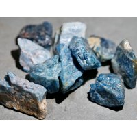 Rohe Apatitbrocken in M-Größe, Natürliche Kristalle von HappyMinerals