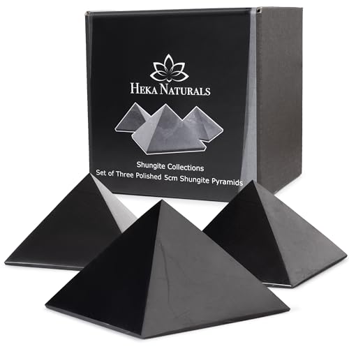 Heka Naturals Polierte Shungit Pyramide Kristall 3er-Set | 5 cm - Schwarze Mineralsteine für Dekoration & Meditation - Wohnzimmerkristalle - Natürliche Barriere & Reiniger - Fullerene von Heka Naturals