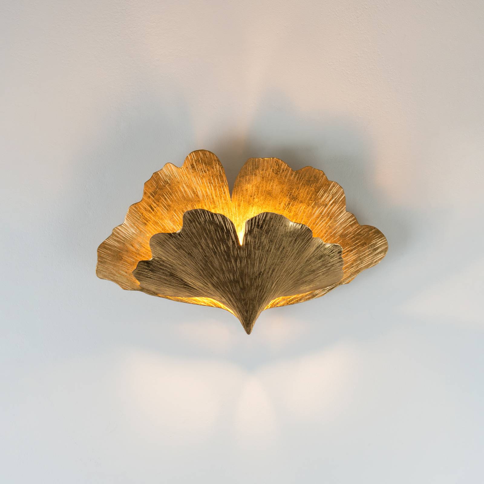 Wandleuchte Ginkgo Due in Gold von Holländer