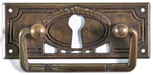 Antikmöbel Griff Schlüsselschild aus Metall und antik patiniert (5020/B2.01) von Holzando.de