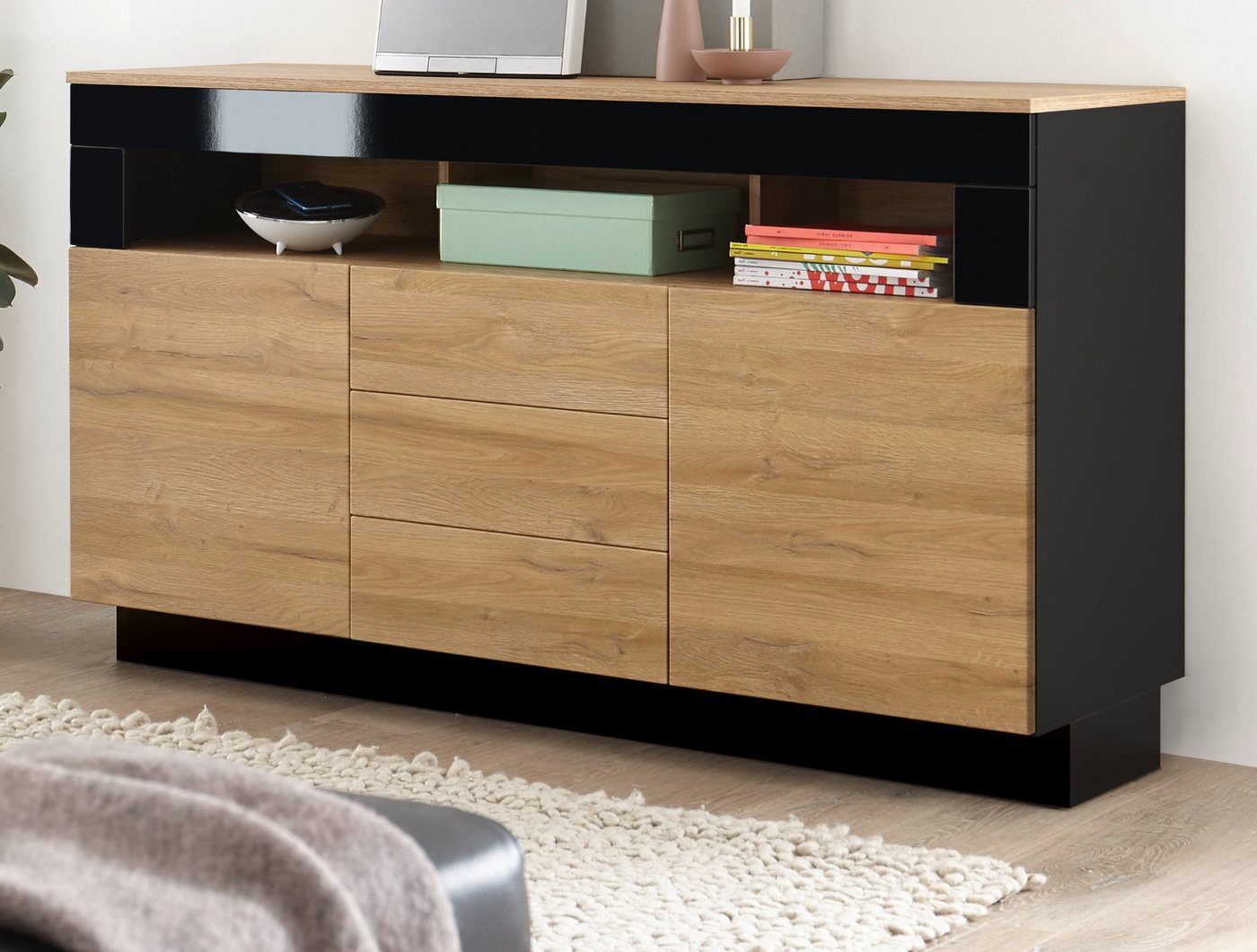 Furn.Design Kommode Savanna (Sideboard in Eiche mit schwarz Hochglanz, 149 x 85 cm), mit Push-to-Open-Funktion von Furn.Design