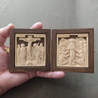 Geschnitzte Handgemachte Hölzerne Ikone Der Kreuzigung Von Jesus Christus. Auferstehung von IconsMadeWithLove