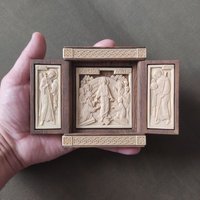 Geschnitzte Handgemachte Ikone Aus Holz.triptychon.auferstehung Christi.ostern.christus Ist Auferstanden.erzen Michael.erzengel von IconsMadeWithLove