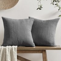 Kissenbezug 45 x 45 cm Dunkelgrau Cord Weich und Flauschig 2er Set mit Streifenmuster Kissenbezüge Sofakissenbezüge Moderne Deko für Sofa Bett Kissenbezug 45 x 45 cm Dunkelgrau Cord Weich und Flauschig 2er Set mit Streifenmuster Kissenbezüge Sofakissenbezüge Moderne Deko für Sofa Bett von JALLERIA