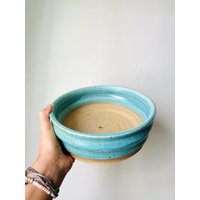 Gewellter Türkis-Babyblauer Übertopf - Keramikpflanztopf Boho-Übertopf Breiter Sukkulententopf Geschenk Für Sie von JilliaCeramics