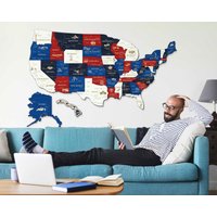 3D-Flaggenkarte Der Usa, Holzkarte Mit Berühmten Lokalen Sehenswürdigkeiten, Leere Wandkarte Für Das Studium Zu Hause, Pushpin-Usa-Karte Und Pins von JustLikeWood