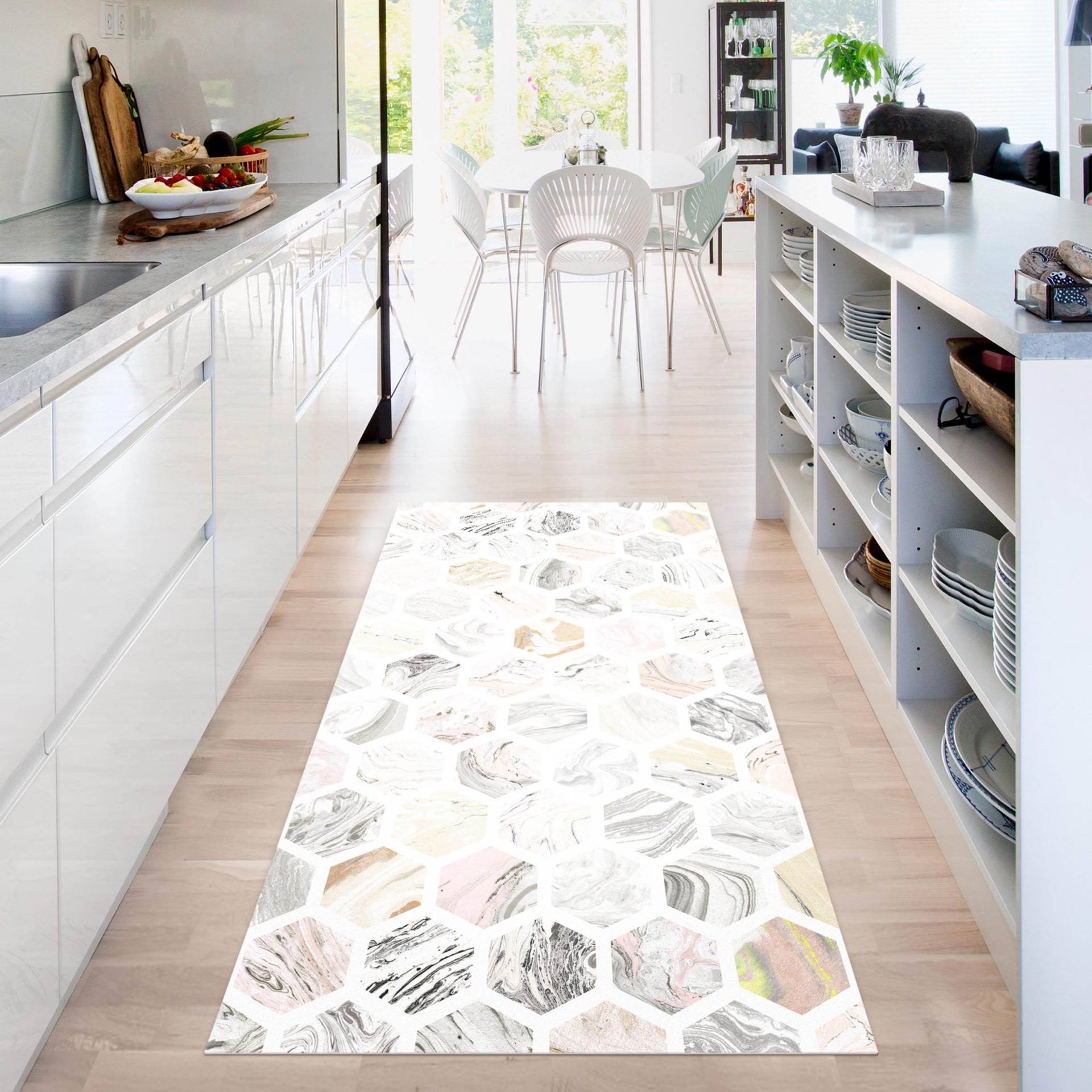 Vinyl-Teppich Marmor Hexagone in Beige von Klebefieber