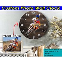 Motocross Personalisierte Dirt Bike Holz Wanduhr, Einzigartige Geschenke Für Biker, Motorrad Racing Bestes Geschenk, Lustige Mx Fahrer von KoolKoolCustomDesign