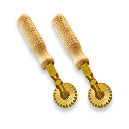 La Gondola Set mit 2 Teigrädchen - 2 Gewelltes Räder | Nudelwerkzeug | Messing & Naturholz | Sicheres & Einfach zu verwenden | Hausgemachten Ravioli Teigschneider Made in Italy von LA GONDOLA