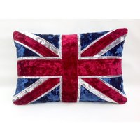 Das Zerkleinerte Traditionelle Union Jack Kissen Aus Samt von LOVEinteriorsCo