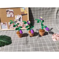 Ein Topf Mit Gehäkelter Aubergine, Auberginenverzierungen, Blumenwohndekor, Aubergine Im Topf, Einweihungspartydekor, Handgemachtes Geschenk von LOVFS