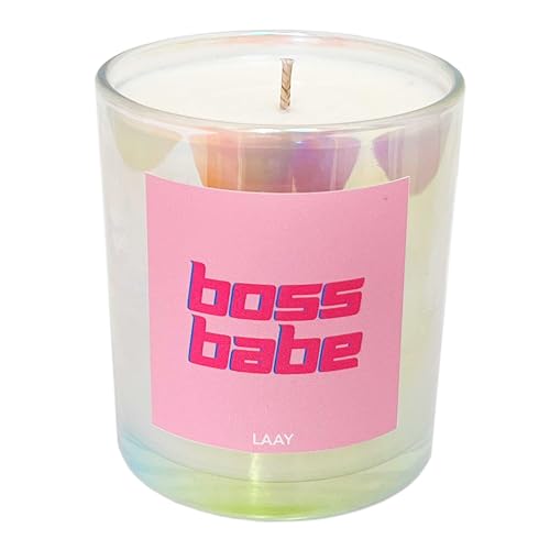 Laay "Bossbabe" Duftkerze im Glas, Geschenkidee für die besondere Person in deinem Leben, Female Empowerment Kerze (Salbei & Meersalz) von Laay