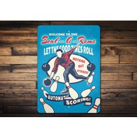 Retro Bowlarama Schild, Individuelles Bowling Dekor, Vintage Geschenk, Coole Geschenkideen, Geschenk Für Bowler von LiztonSignShop