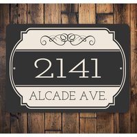 Vintage Straßenschild, Straßennummer Schild, Individuelles Geschenk, Adressnummer Straßen Addy Schild von LiztonSignShop