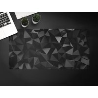 Abstraktion Schwarze Dreiecke Schreibtischunterlage, Graue Abstrakte Schreibtisch Schutzmatte von MajesticMats