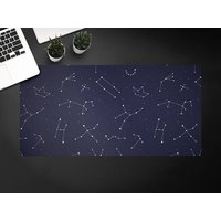 Sternbilder Schreibtischunterlage, Schwarze Tastaturunterlage, Weiße Sterne Schreibtischschutzmatte von MajesticMats