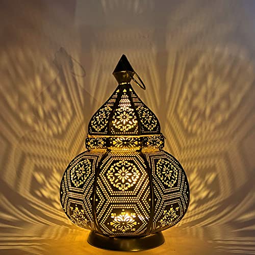 Orientalische Laterne aus Metall Maha Gold 28cm | orientalisches Marokkanisches Windlicht Gartenwindlicht | Marokkanische Metalllaterne für draußen als Gartenlaterne, oder Innen als Tischlaterne von Marrakesch Orient & Mediterran Interior