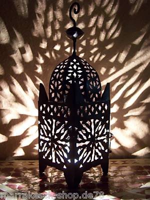 Orientalische Laterne aus Metall Schwarz Frane 42cm groß | Marokkanische Gartenlaterne für draußen, Innen als Tischlaterne | Marokkanisches Gartenwindlicht Windlicht hängend oder zum hinstellen von Marrakesch Orient & Mediterran Interior