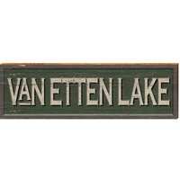 Van Etten Lake Zeichen | Echtholz Kunstdruck von MillWoodArt