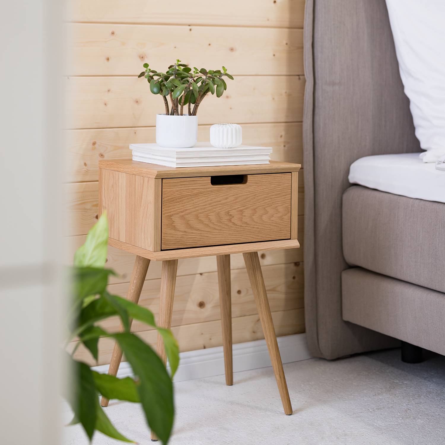 home24 Nachttisch Mitrana 40 x 61 x 30cm Braun/Eiche home24 Nachttisch Mitrana 40 x 61 x 30cm Braun/Eiche von home24
