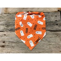 Hunde Bandana, Freundlicher Geist Halloween Orange, Traditionelle Krawatte, Personalisiert Leder Namensschild Schal, Tierzubehör, Bandana von MurphyandMax